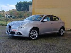 Grigio Usata 2011 Alfa Romeo Giulietta Tre volumi | 5899 € (Buon prezzo)