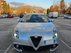 Usata 2018 Alfa Romeo Giulietta Due volumi | 10.500 € (Buon prezzo)