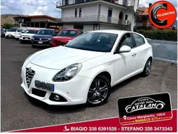 Bianco Usata 2014 Alfa Romeo Giulietta Exclusive Due volumi | 8500 € (Buon prezzo)
