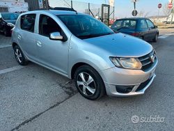 Grigio Usata 2014 Dacia Sandero Due volumi | 4790 € (Buon prezzo)
