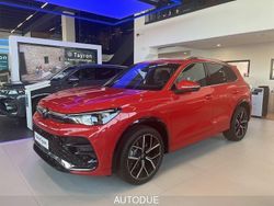 Rosso Nuova 2025 VW Tiguan R-line SUV | 46.980 € (Molto cara)