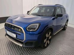 Blu/azzurro Usata 2024 Mini Countryman Favoured SUV | 37.399 € (Buon prezzo)