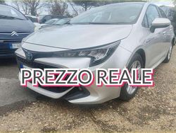 Beige Usata 2019 Toyota Corolla Active Tre volumi | 16.950 € (Buon prezzo)