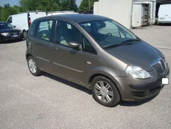 Grigio Usata 2005 Lancia Musa Monovolume | 2800 € (Buon prezzo)