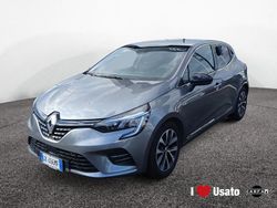 Grigio Usata 2023 Renault Clio V Intens Due volumi | 13.900 € (Buon prezzo)
