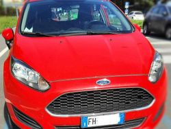 Rosso Usata 2017 Ford Fiesta Due volumi | 7100 € (Buon prezzo)