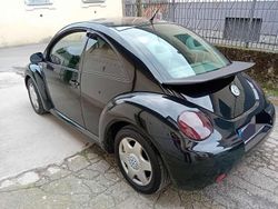 Nero Usata 2004 VW Beetle Tre volumi | 3900 € (Buon prezzo)