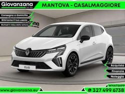 Bianco Nuova 2025 Renault Clio V Techno Tre volumi | 21.800 € (Molto cara)