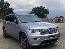 Grigio Usata 2017 Jeep Grand Cherokee Overland SUV | 26.900 € (Molto cara)