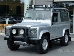 Argento Usata 2008 Land Rover Defender SE SUV | 38.900 € (Cara)