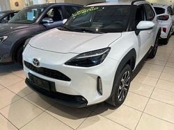 Bianco Nuova 2025 Toyota Yaris Cross Trend SUV | 25.490 € (Buon prezzo)