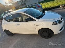 Bianco Usata 2022 Lancia Ypsilon Due volumi | 11.000 €