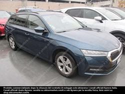 Blu Usata 2023 Skoda Octavia Executive Station wagon | 25.900 € (Buon prezzo)