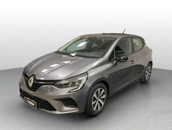 Grigio scisto Usata 2023 Renault Clio V Equilibre Tre volumi | 13.400 € (Buon prezzo)