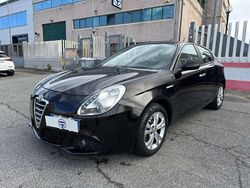 Nero Usata 2013 Alfa Romeo Giulietta Distinctive Tre volumi | 7900 € (Buon prezzo)