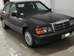 Nero Usata 1993 Mercedes 190 Tre volumi | 6500 €