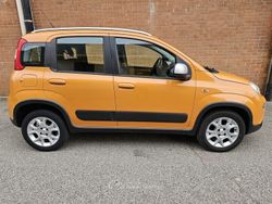 Arancione Usata 2013 Fiat Panda Trekking Due volumi | 5990 € (Buon prezzo)