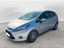 Argento Usata 2010 Ford Fiesta Titanium Tre volumi | 2999 € (Super prezzo)