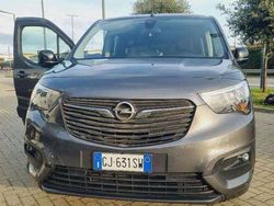 Grigio scuro Usata 2023 Opel Combo-e Life Elegance Monovolume | 26.900 €