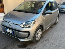 Usata 2014 VW up! Due volumi | 5500 € (Buon prezzo)