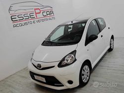 Bianco(met.) Usata 2013 Toyota Aygo Connect Style Due volumi | 6700 € (Cara)