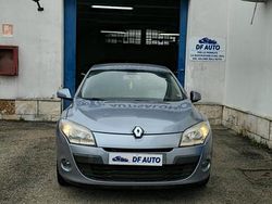 Grigio Usata 2009 Renault Mégane III Luxe Tre volumi | 3650 € (Buon prezzo)
