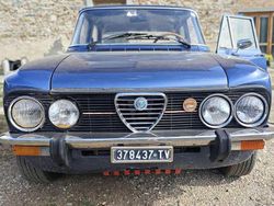Blu/azzurro Usata 1975 Alfa Romeo Giulia Super Tre volumi | 15.900 €