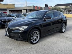 Nero Usata 2018 Alfa Romeo Stelvio Executive SUV | 18.999 € (Ottimo prezzo)