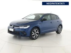 Reef blue metallizzato nero Nuova 2025 VW Polo R-line Plus Tre volumi | 29.490 € (Cara)