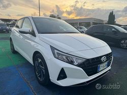 Bianco Usata 2023 Hyundai i20 Tre volumi | 13.500 € (Ottimo prezzo)