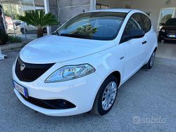 Bianco(met.) Usata 2019 Lancia Ypsilon Due volumi | 10.400 € (Buon prezzo)