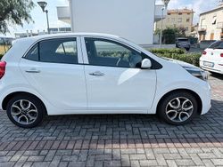 Bianco Usata 2018 Kia Picanto Due volumi | 9400 € (Buon prezzo)