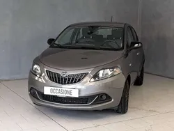 Grigio Usata 2022 Lancia Ypsilon Silver Due volumi | 8890 € (Ottimo prezzo)