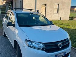 Bianco Usata 2013 Dacia Sandero Tre volumi | 4200 €