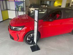 Rosso Usata 2024 Opel Corsa-e Due volumi | 21.000 € (Buon prezzo)
