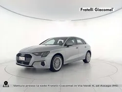 Argento fioretto metallizzato Usata 2024 Audi A3 Sportback Advanced Tre volumi | 28.200 € (Super prezzo)