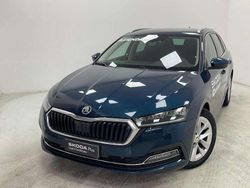 Blu/azzurro Usata 2024 Skoda Octavia Style Station wagon | 28.900 € (Buon prezzo)