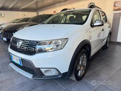 Bianco Usata 2017 Dacia Sandero Stepway Due volumi | 7650 € (Ottimo prezzo)