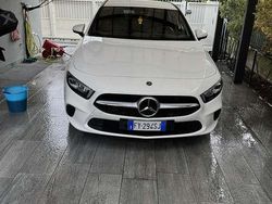 Usata 2018 Mercedes A200 Business Tre volumi | 19.000 € (Cara)
