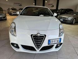 Bianco Usata 2013 Alfa Romeo Giulietta Exclusive Tre volumi | 5850 € (Super prezzo)