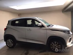 Usata 2018 Mahindra KUV100 Due volumi | 7900 € (Buon prezzo)