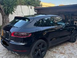 Nero Usata 2015 Porsche Macan SUV | 28.000 € (Ottimo prezzo)