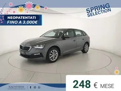 Grigio graphite metallizzato Usata 2022 Skoda Scala Ambition Due volumi | 13.900 € (Ottimo prezzo)
