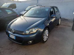Grigio Usata 2010 VW Golf VI Highline Tre volumi | 4500 € (Buon prezzo)