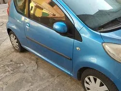 Usata 2006 Peugeot 107 Due volumi | 2600 € (Buon prezzo)