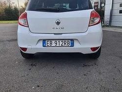 Usata 2010 Renault Clio II Tre volumi | 1200 € (Super prezzo)