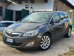 Grigio Usata 2013 Opel Astra Cosmo Station wagon | 2990 € (Ottimo prezzo)