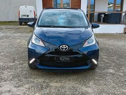 Grigio Usata 2015 Toyota Aygo X-wave Due volumi | 6900 € (Ottimo prezzo)