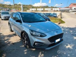 Grigio Usata 2019 Ford Focus Active Tre volumi | 11.900 € (Buon prezzo)