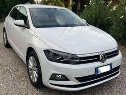 Bianco Usata 2020 VW Polo Comfortline Tre volumi | 12.500 € (Buon prezzo)